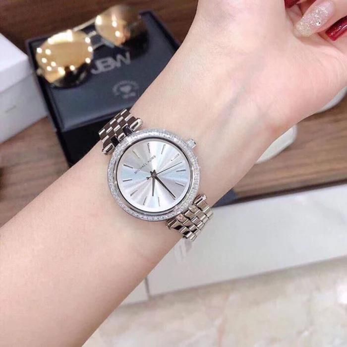 Michael Kors Mini Darci MK3429 Brand New Silver Dial Lady s Watch Genuine Achat vente montre Cdiscount