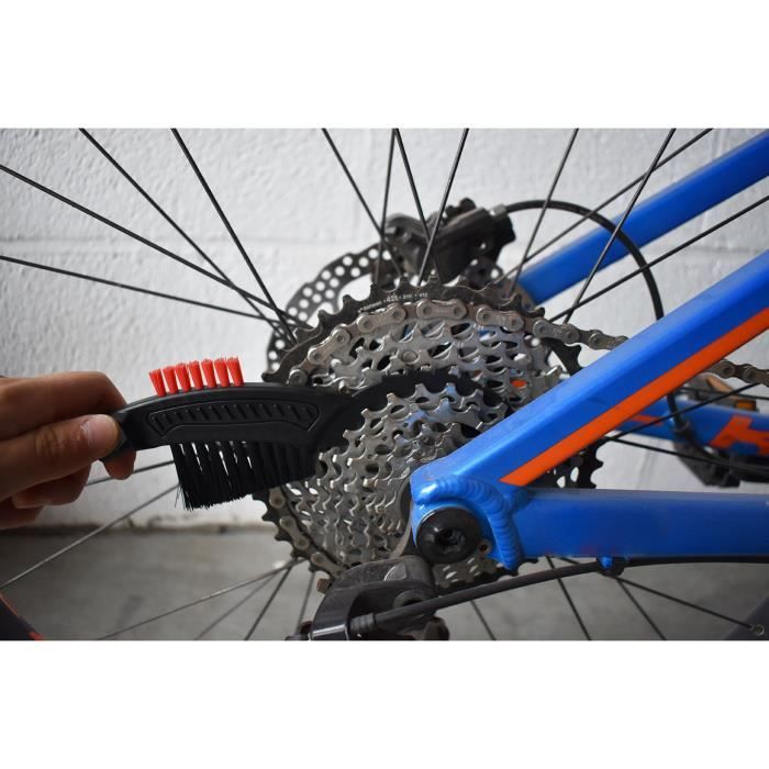 Kit chaine vélo : dérive chaine, set de nettoyage chaine et clé