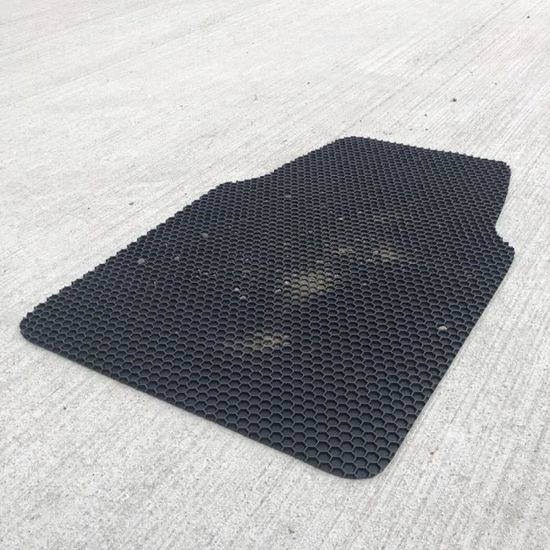 NEUF Lot De 4 Tapis Universel Pour Voiture à Vendre