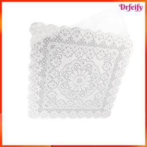 Napperon dentelle en papier argent et blanc en 3 tailles