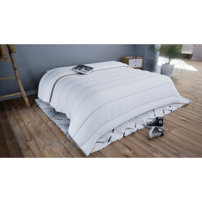Couette Hélios 260x240 - 400g-m² - 100% coton bio - Hypoallergénique - Respectueuse de l’environnement - Écologique - Made in France