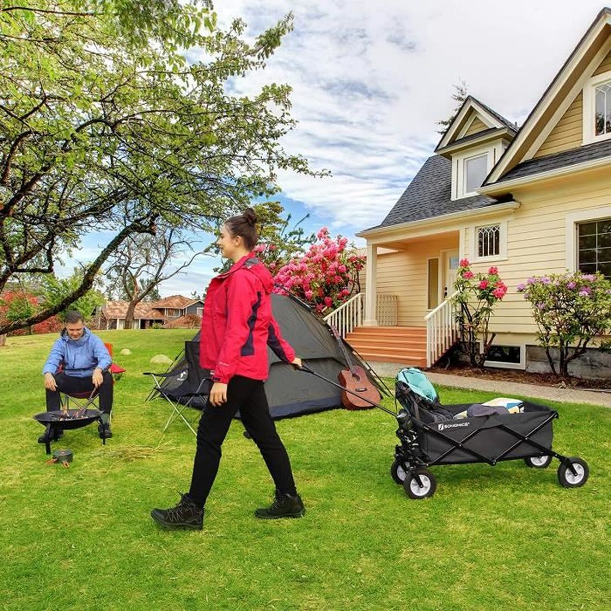capacité 100 kg pliable avec poignée jardin pour extérieur 4 roues renforcées 10 cm dont 2 pivotantes à 360° 86L excursions Gris GHT04GY SONGMICS Chariot de jardin Remorque à main 