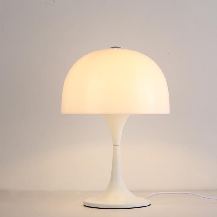 Lampe de table moderne MEDUSA avec 3 lumières abat-jour en verre blanc et base blanche G9*3