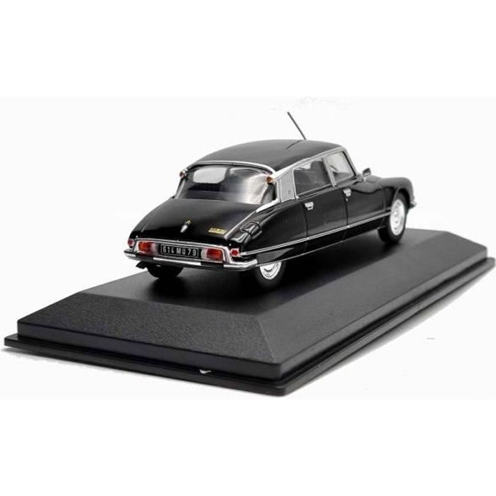 Ds miniature store