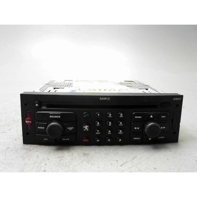 PIECES AUTO D'OCCASION - 657463 - KIT D'INSTALLATION D'AUTORADIO - AUTORADIO PEUGEOT 307 SW Phase 2 2005-2008 - D1-531948