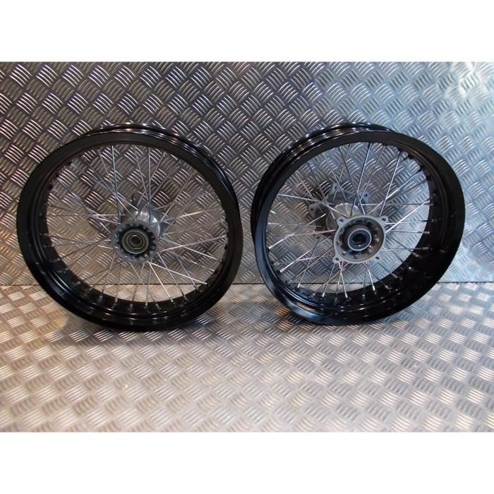 Kit Roue Jante Moto Supermotard Wrp Vide Reaff Ar 4 25 X 17 Et Av 3 50 X 17 775005 Wi 425 17a 1 Black Achat Vente Roue Complete Kit Roue Jante Moto Cdiscount