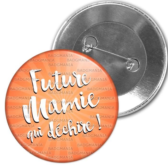 Pin's Pins Badge Future Mamie qui Déchire Fond orange Annonce Naissance Bébé