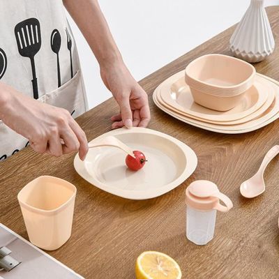 Kit Vaisselle Camping 4 Pièces Réutilisable – Assiette Bol Tasse Couverts Micro-ondes