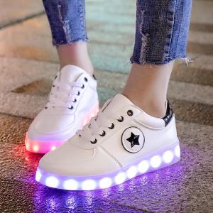 chaussure bebe lumineuse
