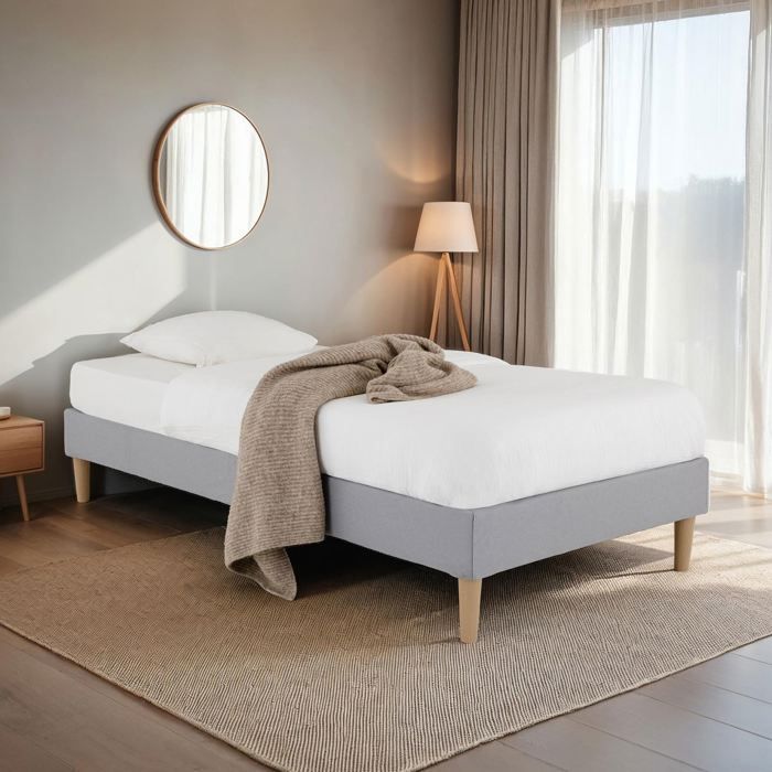 Sommier tapissier PAIMPOL 90 x 190 cm structure en bois et revêtement en tissu gris cadre de lit avec pieds Sommier tapissier PAIMPOL 90 x 190 cm structure en bois et revêtement en tissu gris cadre de lit avec pieds