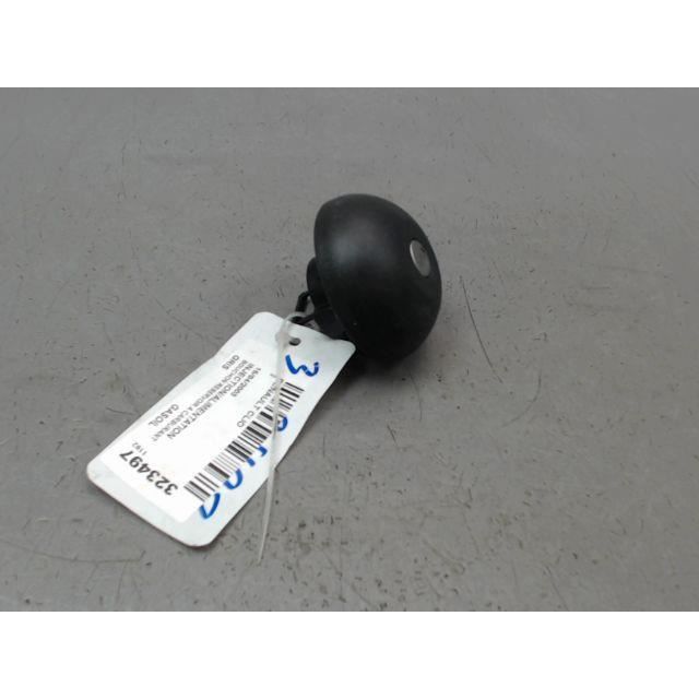 Bouchon De Carburant D'occasion Pour Renault Clio 2 Phase 1 (2000, 1.4i 16V, K4J 712)