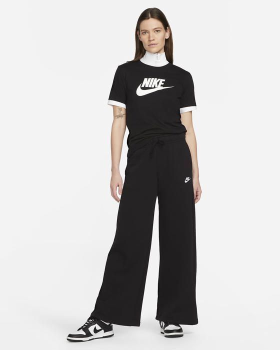 T shirt a logo pour femmes Nike Sportswear Essentiels NOIR Cdiscount Pret a Porter