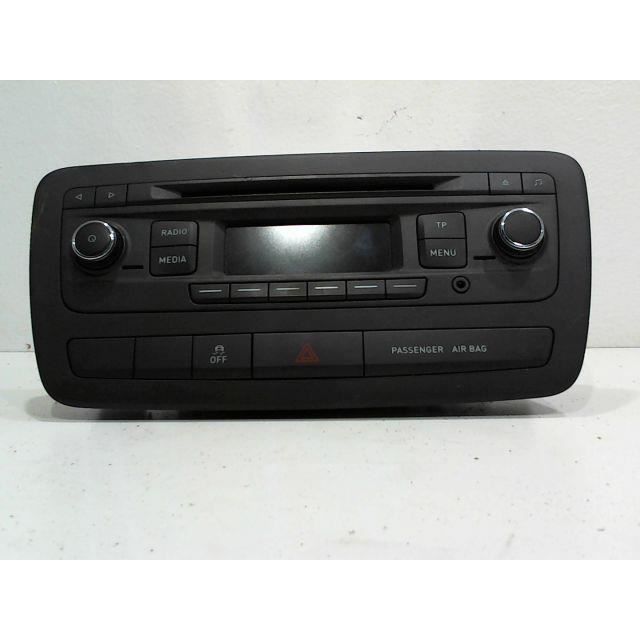 PIECES AUTO D'OCCASION - 6J0035156ABHX - AUTORADIO SEAT IBIZA - E1-289075