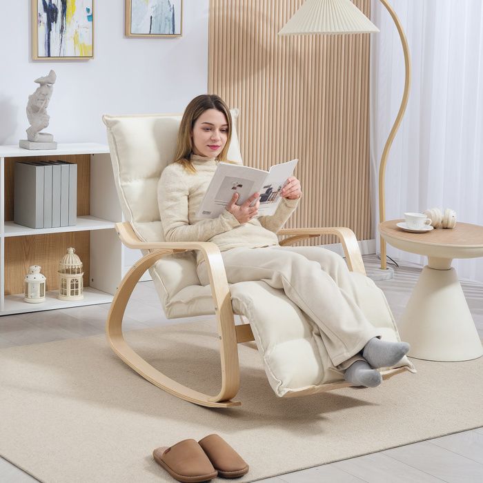 Fauteuil à bascule rembourré blanc crème avec accoudoirs et cadre en acier pour salon et chambre