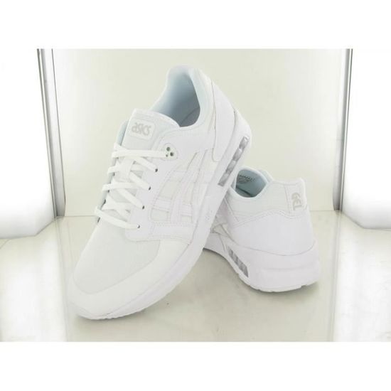 Baskets ASICS Gel Saga Sou Blanc Enfant Tige Textile