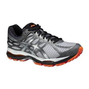 chaussures asics cumulus 17