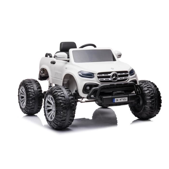 Voiture électrique Jouet Enfants - 4 Roues - Télécommande - Marque JR - Neuf Avec étiquettes