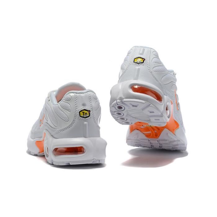Baskets Nike Air Max Plus TN Enfant Chaussures de Sport Blanc