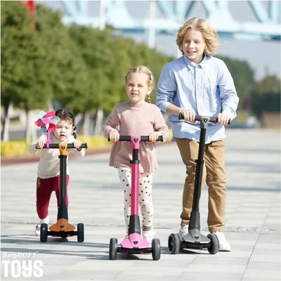 Trottinette Lamborghini Enfant 3-8 Ans – Jusqu'à 50 Kg – Roues LED, Pédale Lumineuse – Hauteur Réglable (65-80cm)