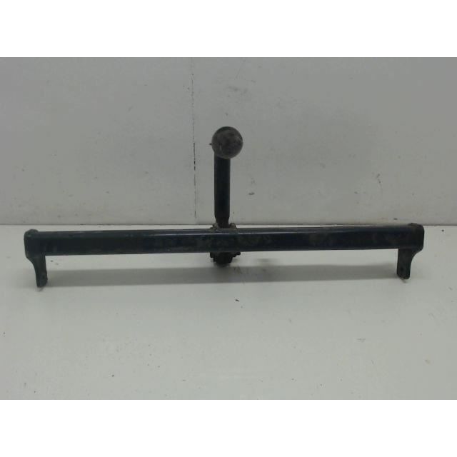 PIECES AUTO D'OCCASION - - ATTELAGE CITROEN C4 - E1-329926