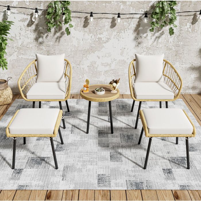 Salon de jardin 5 pièces avec table et 2 repose-pieds - MODENVIE - coussins épais rotin et tissu blanc naturel