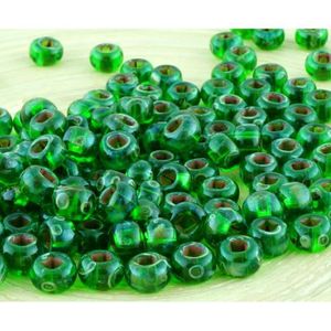 vert foncé a 5 g vert prairie Miyuki Delica Beads environ 11//0 1,6 mm vert clair
