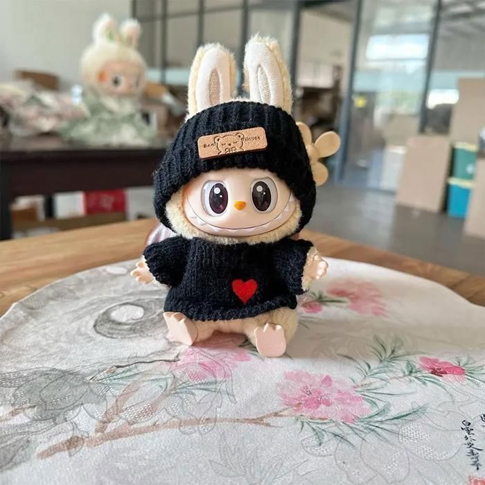 Vetements et accessoires pour poupée LABUBU de 17cm: PULL ET BONNET NOIR