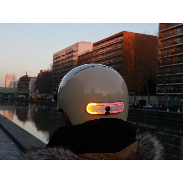Eclairage TURN pour Vélo,Scooter ou Casque avec 5 Modes Rouges et Clignotants Droit/Gauche - Overade