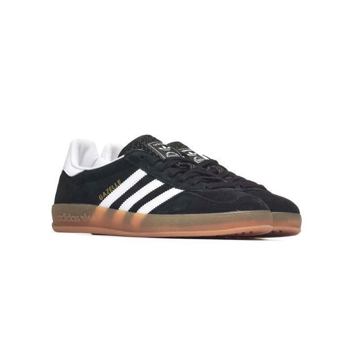 gazelle noir daim