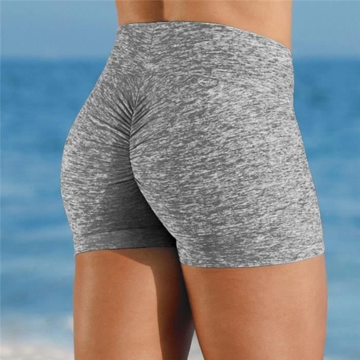 Femmes en short serré sale