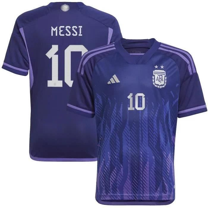 6 maillots portés par Lionel Messi lors de la Coupe du Monde 2022