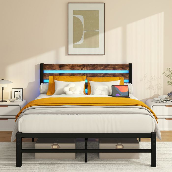 Cadre de lit 140 x 200 cm avec tête de lit effet bois LED RGB USB 13 lattes métal rangement sous lit 27 cm