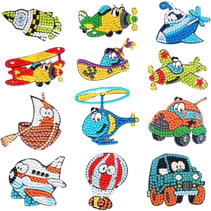 Wisplye Diamond Painting Enfant, Dinosaures Animaux Peinture Kits Mosaïque Jouet Avec Porte-clés Suspendu DIY 5D Diamant Autocollant Cadeau pour D'anniversaire de Noël, 15 Pcs