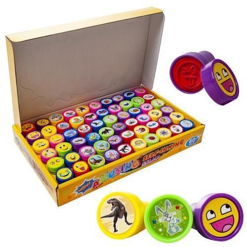 JOYIN 100 Tampons à Encre Timbres Auto-Encreur (50 Motifs Différents, Tampons en Plastique, Tampons Dinosaures, Tampons Zoo Safari) pour des Bonbonnières, Cadeaux pour Enfants