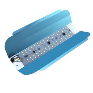 Hirosa 50W 4000LM Projecteur LED Chantier Blanc 6000K IP65 /Étanche avec 5M C/âble dAlim et Support Rotation /à 360 /° pour Une Utilisation Int/érieure et Ext/érieure