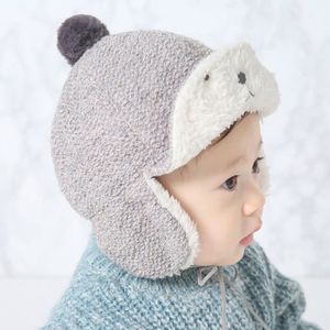 Romany Hand Crochet Bonnet Et Cardigan bébés 6-12 avec peluches