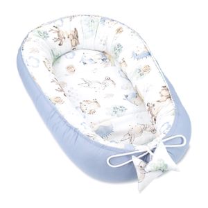 NID D'ANGE Réducteur de lit Bébé 90x50 cm - Cale Bébé pour lit Bébé Cocoon Bleu et blanc avec des animaux