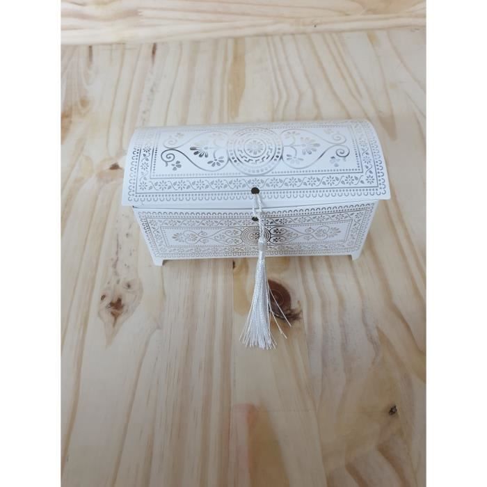 25 X Boite Gateau En Forme Coffret Avec Pompon Blanc Argente Achat Vente Boite A Dragees Cdiscount 25 X Boite Gateau En Forme Coffret Avec Pompon Blanc Argente Achat Vente Boite A Dragees Cdiscount