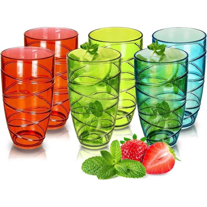 Verres vintage colorés à cognac verts