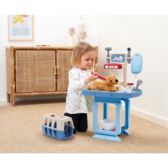 Clinique Vétérinaire Ecoiffier – 15 Pièces, Avec Peluche Chien, Dès 18 Mois, Fabriqué En France