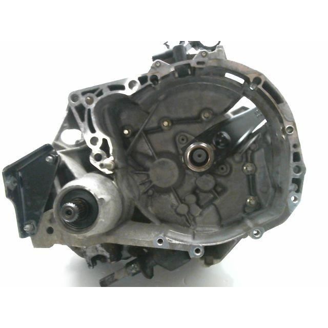 BOITE A VITESSE MECANIQUE RENAULT CLIO II Phase 2 2001-2006 / 7701723261 / D1-307645
