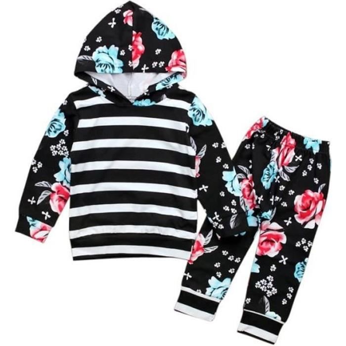 Lot Vêtements Fille 5 Ans : 2 T-shirts + 1 Short – Occasion En Très Bon état