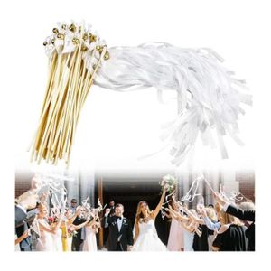 Bâtons rubans avec grelots pour sortie de cérémonie de mariage