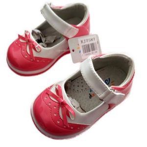 BABIES Chaussures Babies en Cuir Verni Blanc et Rose Fuch