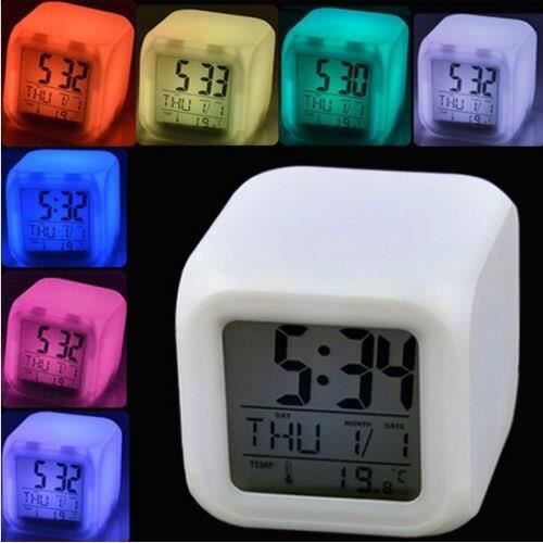 Réveil à piles avec la fonction répétition, veilleuse à commande