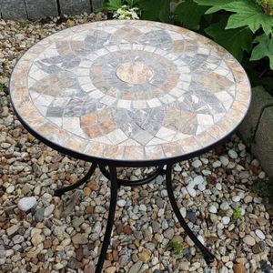 TABLE DE JARDIN  Table de Jardin Plateau de table en mosaïque de pierre faite à la main. Belle et robuste meuble mosaïque de pierres résistant au24
