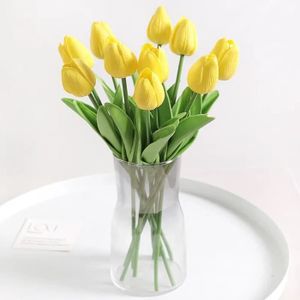 FLEUR ARTIFICIELLE Bouquet de Tulipes Artificielles en PE,Fausses Fleurs,Décoration de Jardin,de Mariage,d'Extérieur,de Maison,de - K05-5Pcs[D2]