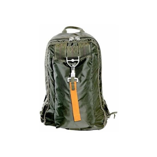Sac a dos sale en toile de parachute