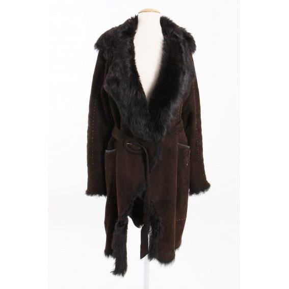 Manteau en peau retourné de la marque Rizal Femmes Vêtements Manteaux & vestes Manteaux Manteaux longs Rizal Manteaux longs 