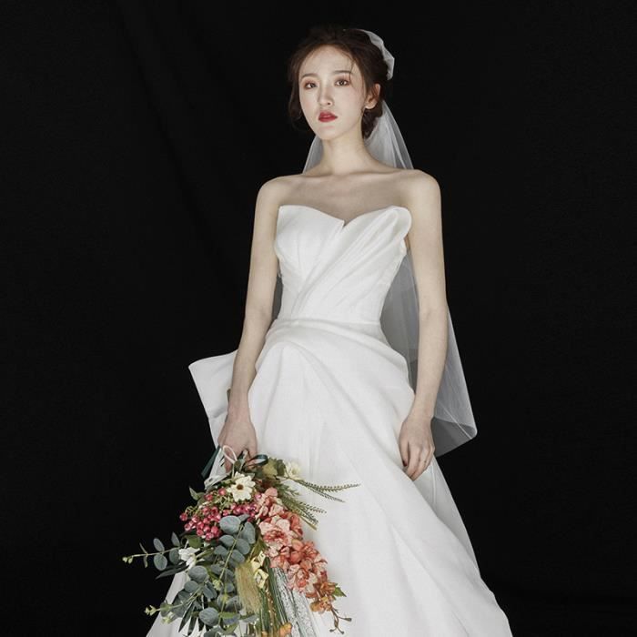 Robe de mariée 2021 nouvelle poitrine court rétro tempérament taille haute mince mariée sortie